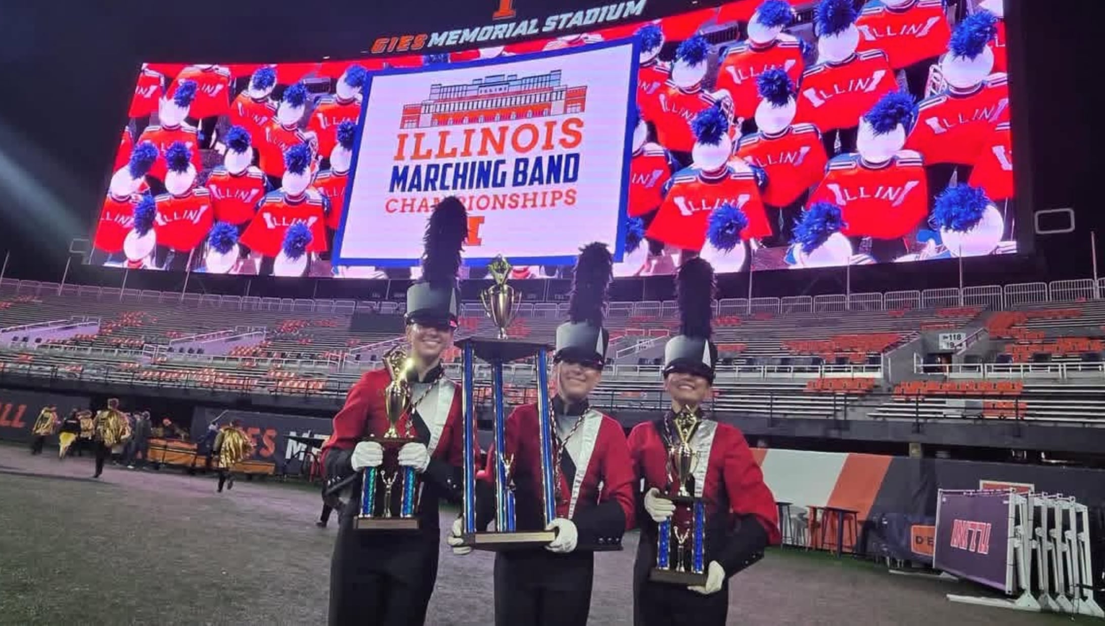 Yorkville High School marching band wins 1st place at University of Illinois tournament for the first time — Naperville Arts news