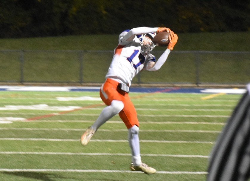 Genoa-Kingston, Hiawatha seasons end with playoff losses: Daily Chronicle football roundup — Naperville Sports news